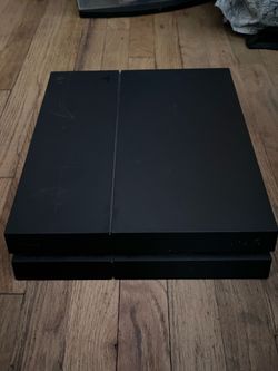 PS4 NO CORDS OR CONTROLLER