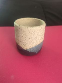 Ceramic thumb cup b.o