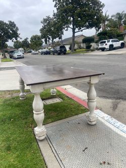 Free dinning table fits 6 chairs