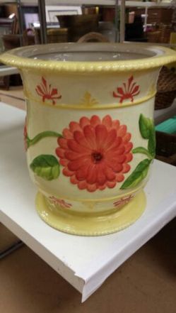 Hand painted 8-3/4" tall x 8-3/4" diameter floral pot vase