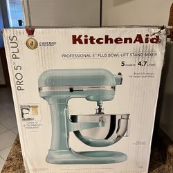 Kitchen Aid 5qt Mixer