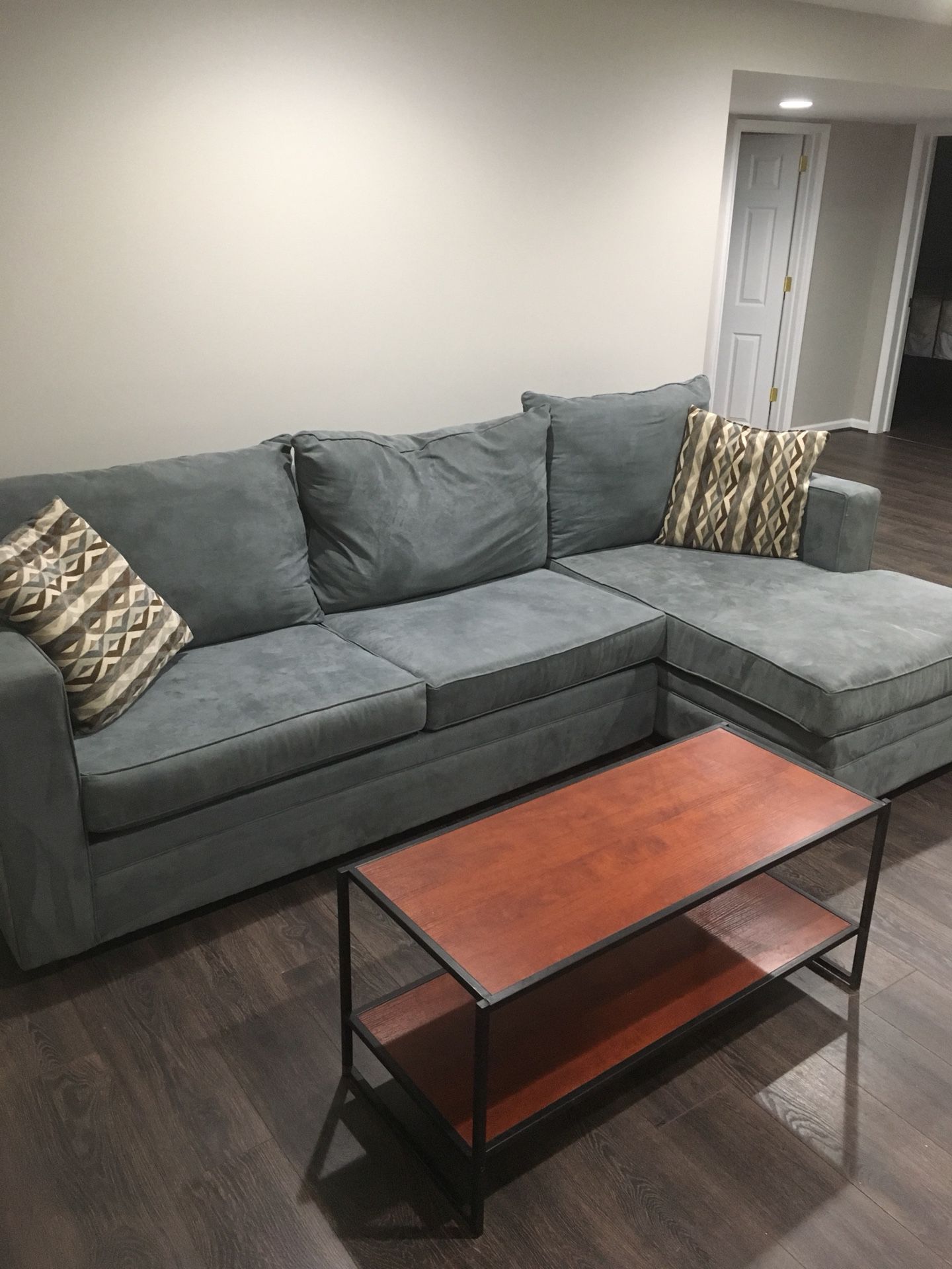 Sofa/ couch and coffee table