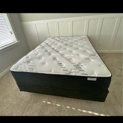 Queen size 10"thick Mattress with Optional box spring💎 for sale with free delivery