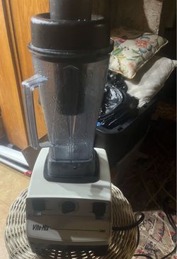 Vitamix 5000 high end blender works great
