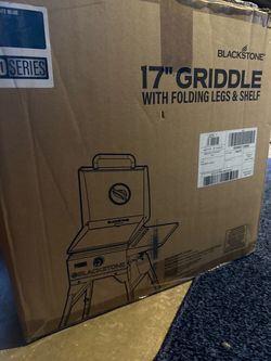 Blackstone 17” griddle w/ folding legs and shelf