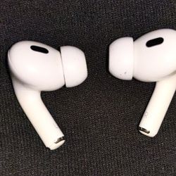 Air Pods(Brand New)Second Generation