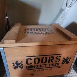 Vintage Coors Banquet Crate
