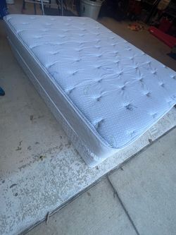 Full Gel Mattress with Box Spring
