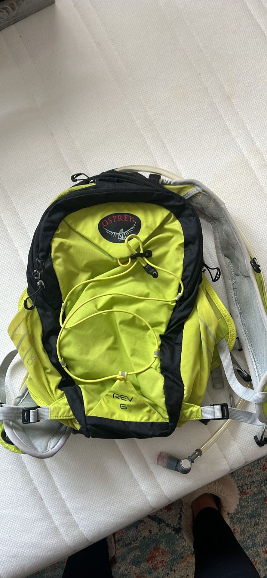Osprey Rev 6 Backpack With 1.5L Bladder. 