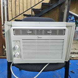 Midea 5000 Btu Window Air Conditioner 