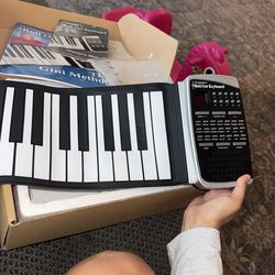 Giovanni’s roll out keyboard