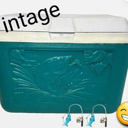 Vintage Fishing Cooler Rubbermaid 