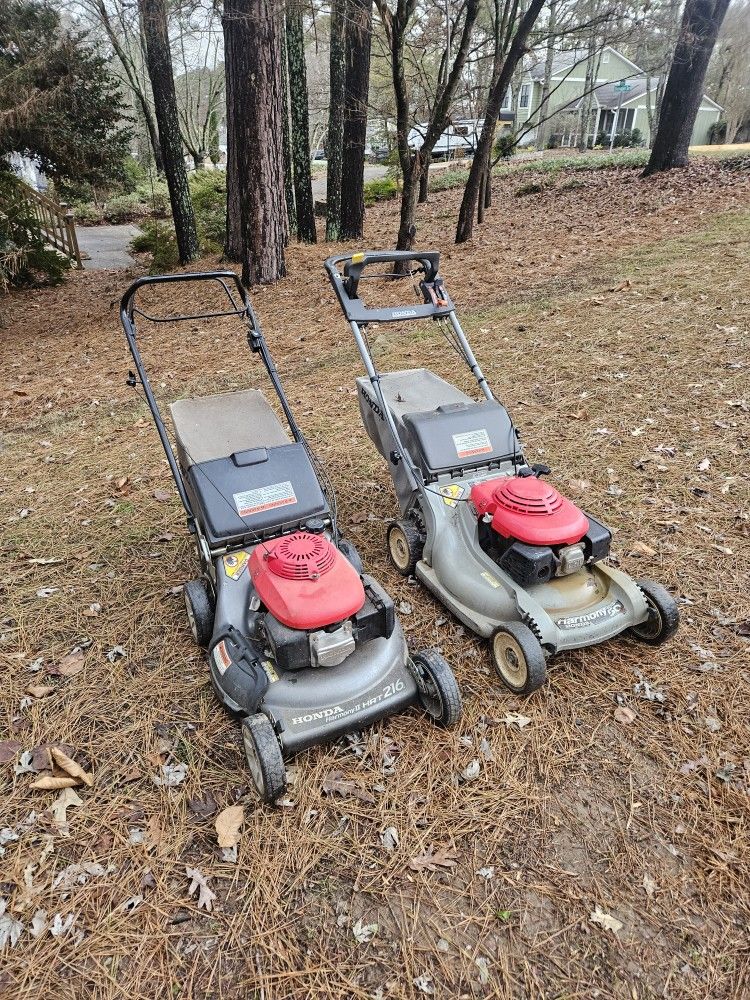 2 Honda Lawn Mowers For Parts Or Repair
