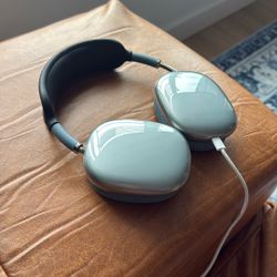 Apple AirPods Max USB-C Headphones