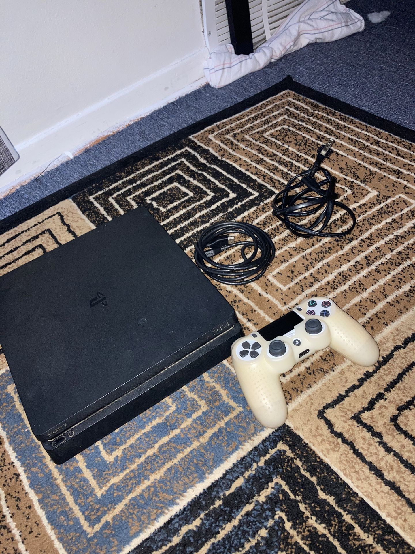PS4 slim