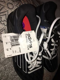 Adidas cleats size 6 1/2