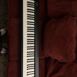 Roland FP-10 With Pedal