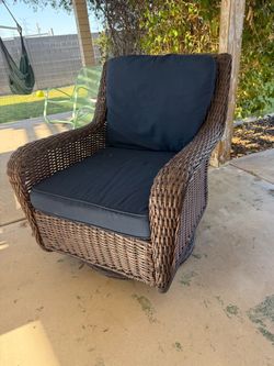 Hampton Bay Swivel Rocker