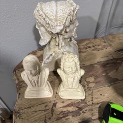 Bust Statues