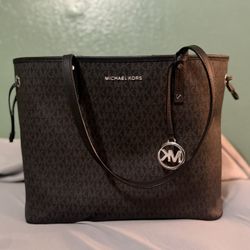 Michael Kors tote