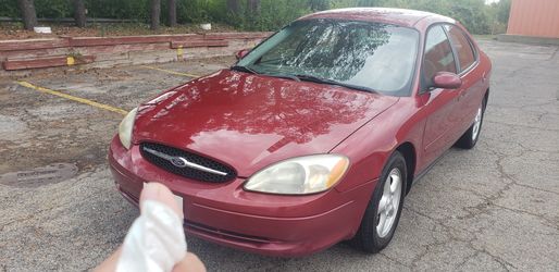 2003 Ford Taurus