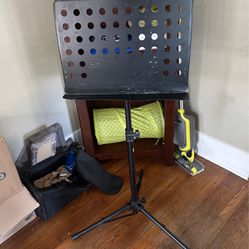 Music Stand With Adjustable Base 