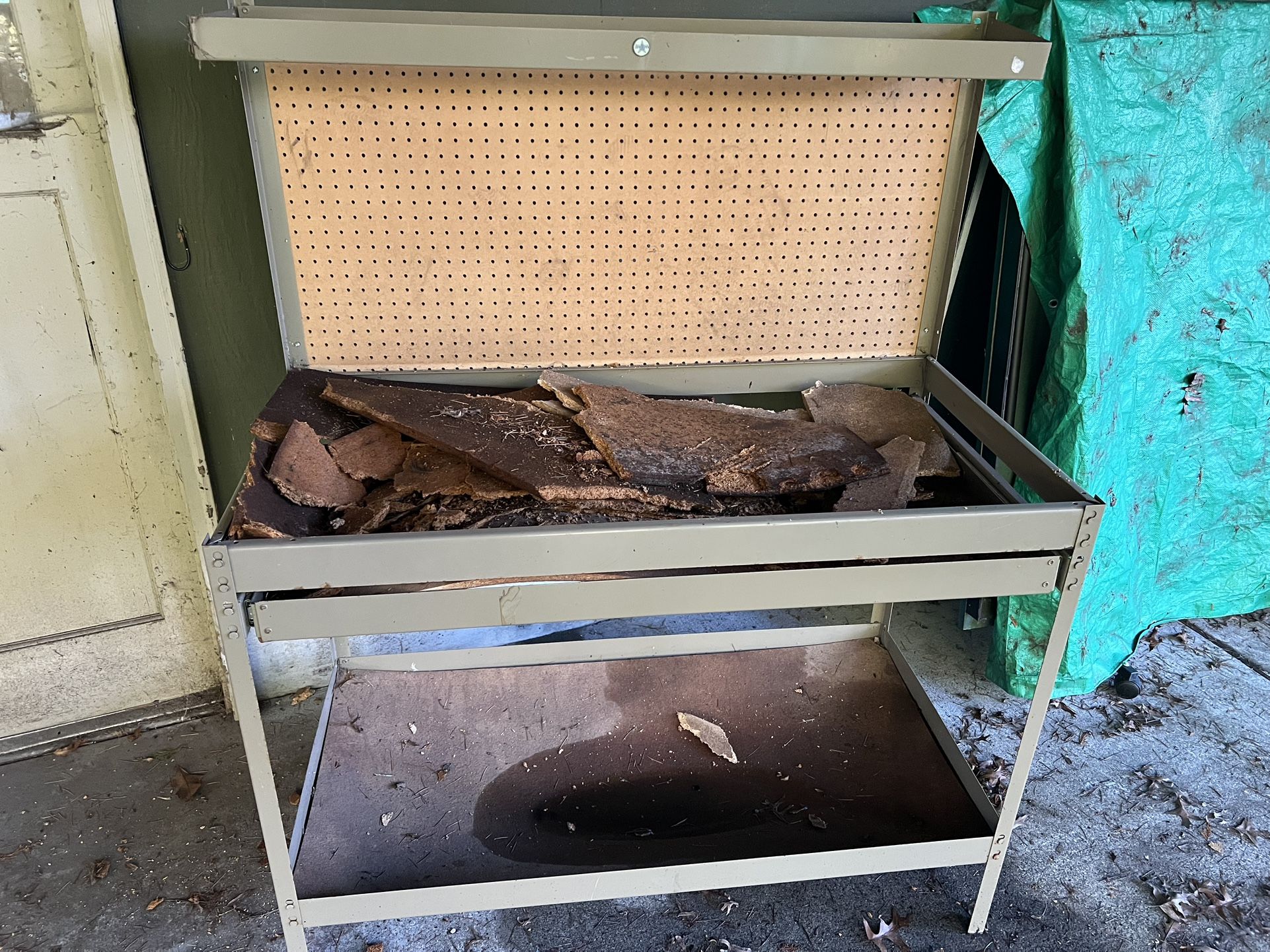 Free Work Bench Table