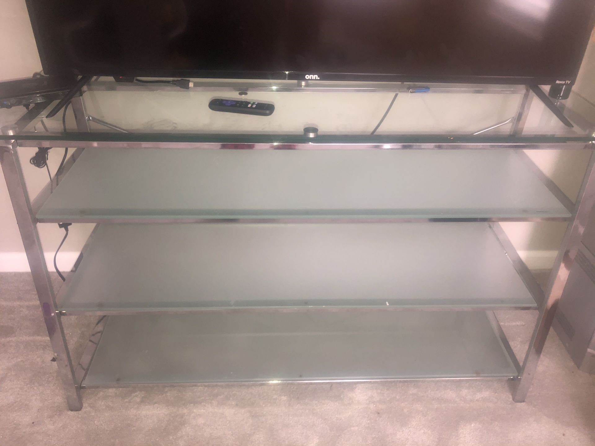 GLASS TV STAND