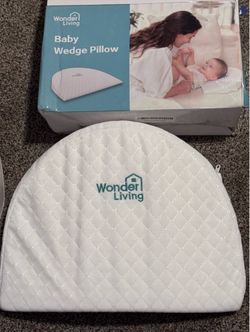 Pregnancy/ baby wedge pillow
