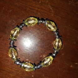 Stretchy Green Bracelet