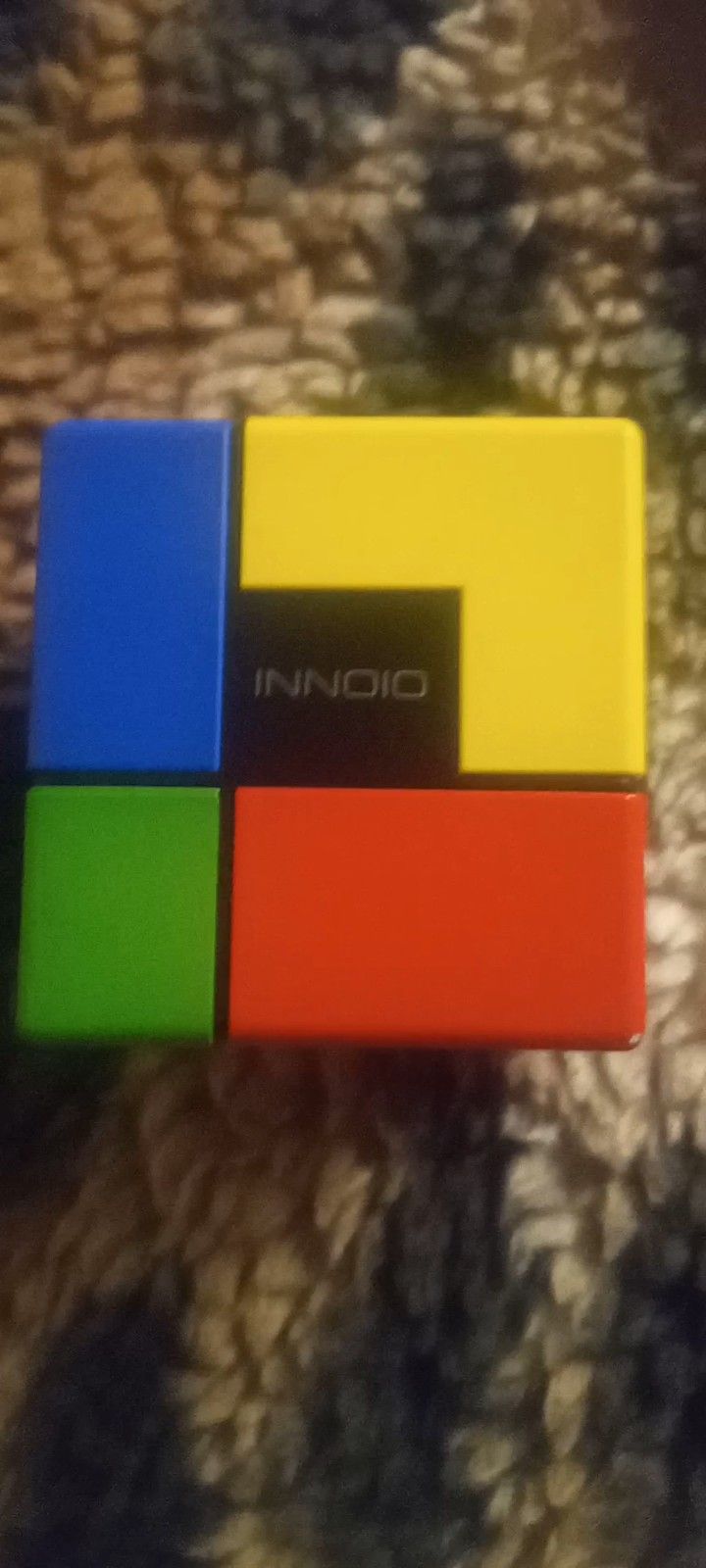 iInnoio’s Smart Beam Innocube: Projector. Missing Wires