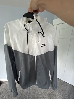 Nike Windbreaker – White & Grey, Size Medium