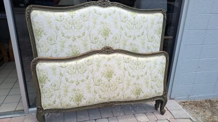 Shabby Chic Luis 14 style bed