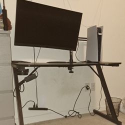 gaming desk 