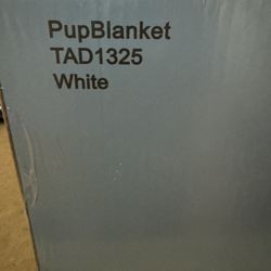 pup blanket white 