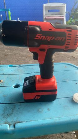 Snap-on Cordless Impact Wrench with Battery