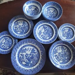 Blue Willow 34 Dishes