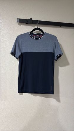 Camisas hombre. Denim & Flower (S) colores azul claro con azul marino y gris con negro $3 cada una