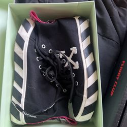 off-white converse Black