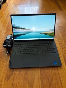 15.6 inches Dell DC15250 Touchscreen Laptop Win11 Pro i7 1355U 10-Cores RAM 16Gb Nvme 512Gb Microsoft Office - Product 2026 Warranty 6/2027  - FIRMED 