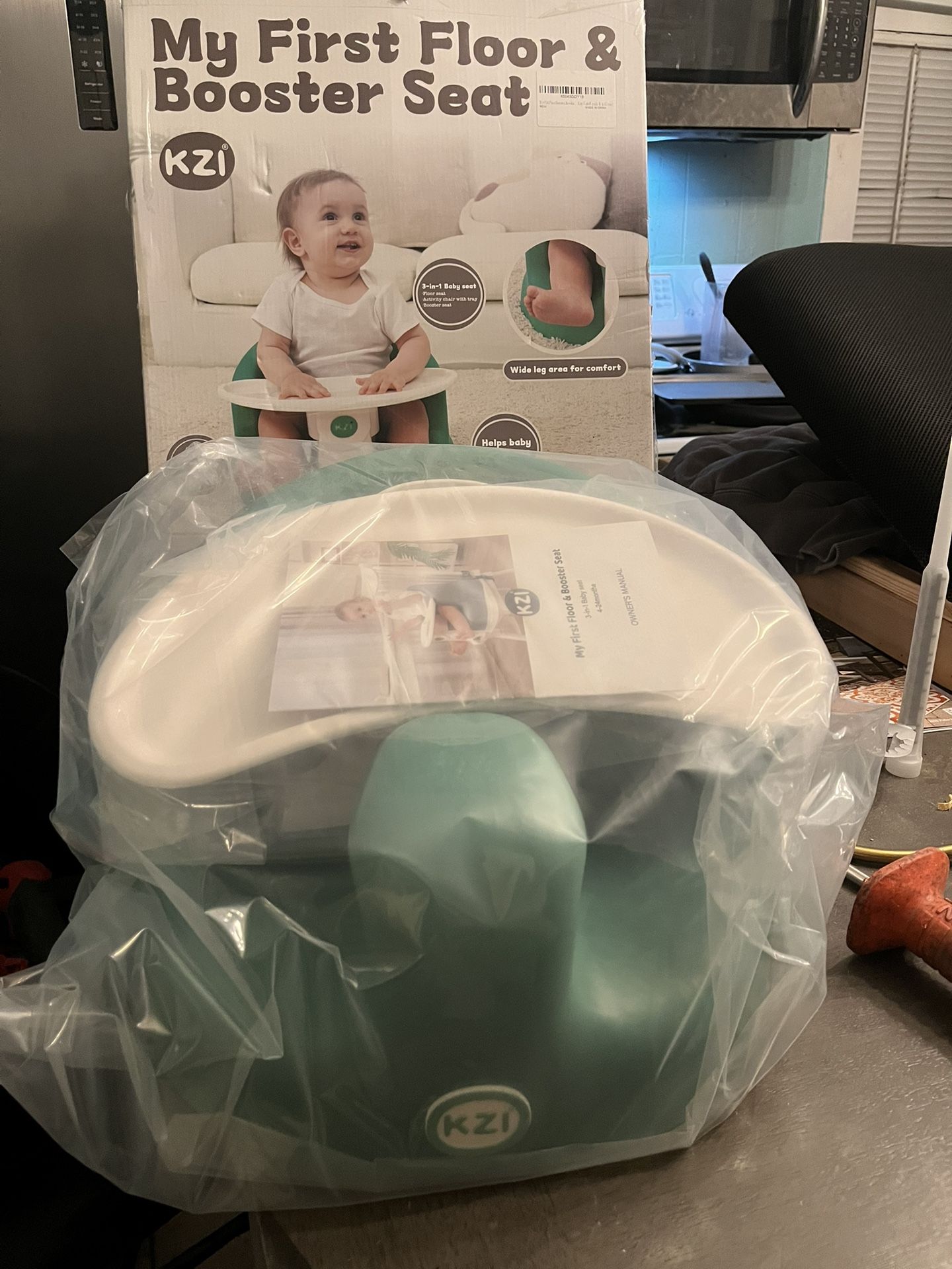 New In Box Baby Booster Seat W/ Tray