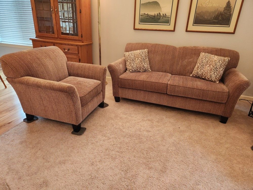 Sofa And Loveseats