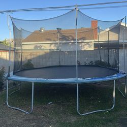 15’ trampoline