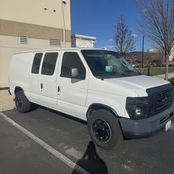 2011 Ford E-250