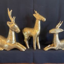 SET OF 3 VINTAGE LARGE GOLD PAPER MACHE CHRISTMAS REINDEER MANTLE FIGURINES