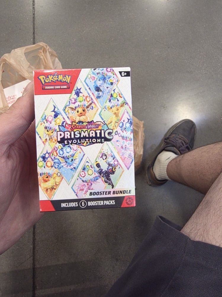 Prismatic Evolutions Booster Bundle