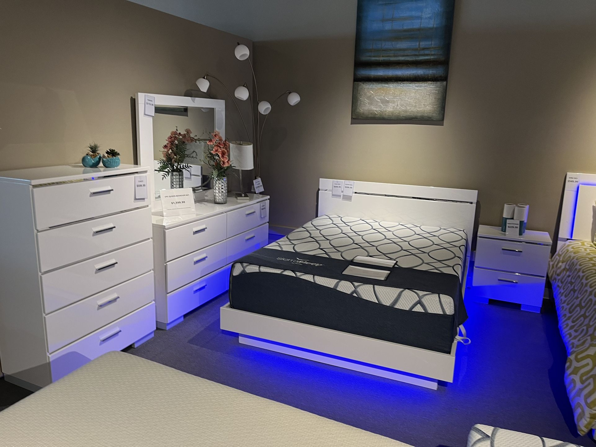 Queen Bed, Dresser, Mirror And Nightstand