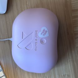 Olive & June Light Pink Nail Manicure Lamp + Gel 