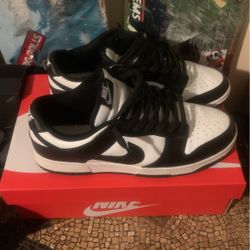 Nike Dunks Panda Size 10.5