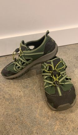 Chaco sandals water shoes Sz 4
